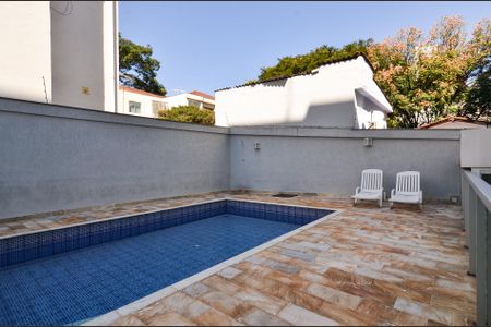 Apartamento para alugar com 132m², 4 quartos e 2 vagas Apartamento para alugar com 132m², 4 quartos e 2 vagasÁrea comum - Piscina
