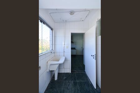 Apartamento para alugar com 132m², 4 quartos e 2 vagas Apartamento para alugar com 132m², 4 quartos e 2 vagasÁrea de Serviço