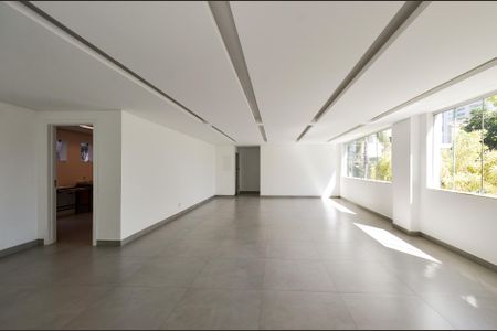 Apartamento para alugar com 132m², 4 quartos e 2 vagas Apartamento para alugar com 132m², 4 quartos e 2 vagasÁrea comum - Salão de festas