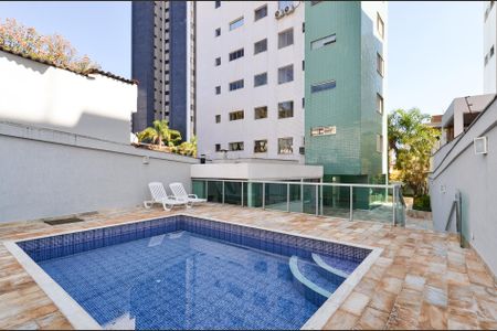 Apartamento para alugar com 132m², 4 quartos e 2 vagas Apartamento para alugar com 132m², 4 quartos e 2 vagasÁrea comum - Piscina