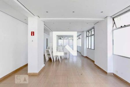 Apartamento para alugar com 45m², 2 quartos e 1 vaga Apartamento para alugar com 45m², 2 quartos e 1 vagaÁrea comum - Salão de festas