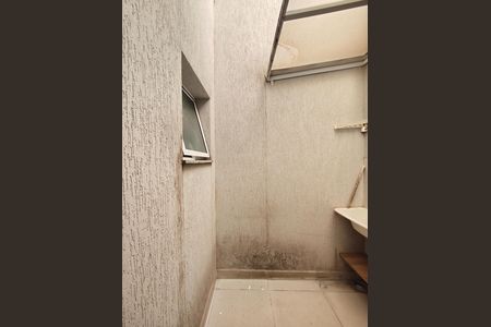 Área de Serviço de kitnet/studio para alugar com 1 quarto, 28m² em Vila Mazzei, São Paulo