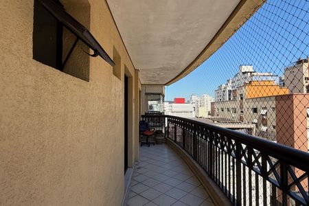 Apartamento para alugar com 150m², 2 quartos e 1 vagaVaranda