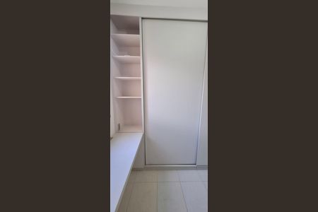 Apartamento para alugar com 75m², 2 quartos e 2 vagasQuarto