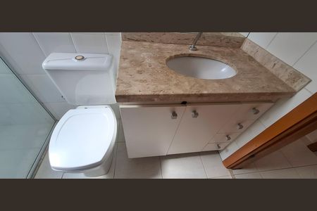 Apartamento para alugar com 75m², 2 quartos e 2 vagasBanheiro