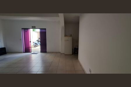 Apartamento para alugar com 75m², 2 quartos e 2 vagasÁrea comum - Salão de festas
