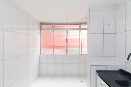 Apartamento para alugar com 50m², 2 quartos e 1 vaga Apartamento para alugar com 50m², 2 quartos e 1 vagaCozinha e Área de Serviço