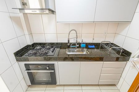 Cozinha de apartamento à venda com 2 quartos, 130m² em Castelo, Belo Horizonte