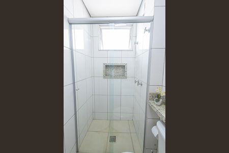 Banheiro de apartamento à venda com 2 quartos, 130m² em Castelo, Belo Horizonte