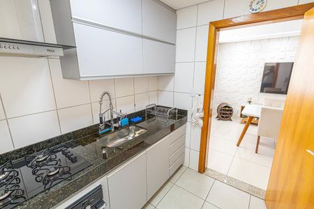 Cozinha de apartamento à venda com 2 quartos, 130m² em Castelo, Belo Horizonte