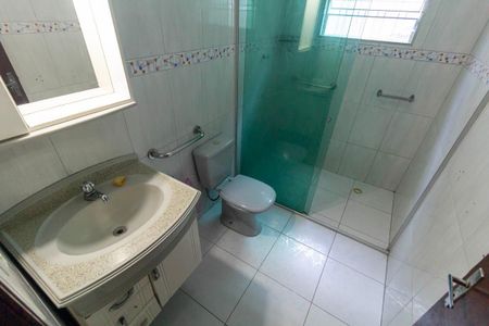 Banheiro 1 de casa à venda com 3 quartos, 175m² em Cidade Líder, São Paulo