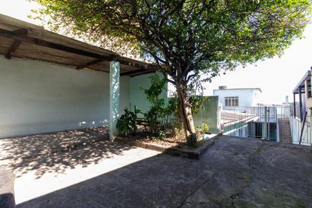 Quintal e Garagem de casa à venda com 3 quartos, 175m² em Cidade Líder, São Paulo