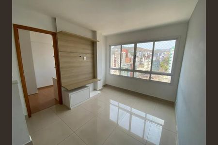 Sala de apartamento para alugar com 3 quartos, 130m² em Buritis, Belo Horizonte