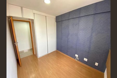Quarto de apartamento para alugar com 3 quartos, 130m² em Buritis, Belo Horizonte