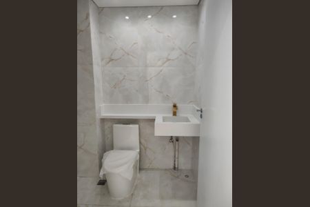 Banheiro de apartamento à venda com 2 quartos, 46m² em Piratininga, Osasco