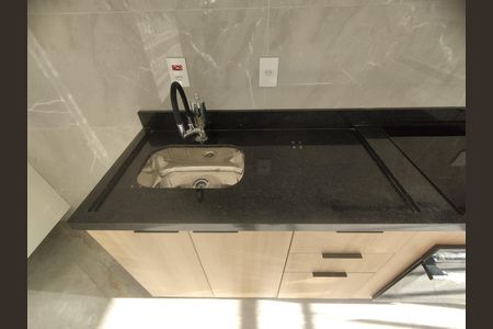Cozinha - Torneira de apartamento para alugar com 2 quartos, 37m² em Vila Nair, São Paulo