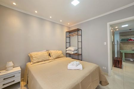 Apartamento para alugar com 1 quarto, 49m² em Barra Funda, Guarujá