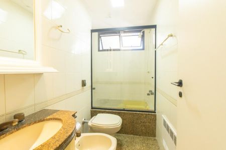 Apartamento à venda com 88m², 2 quartos e 1 vagaBanheiro da Suite