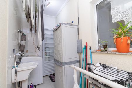 Casa de condomínio à venda com 154m², 3 quartos e 4 vagas Casa de condomínio à venda com 154m², 3 quartos e 4 vagasÁrea de Serviço
