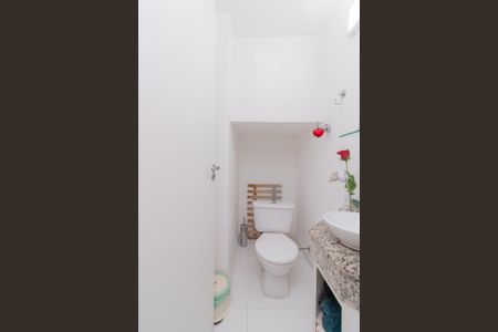 Casa de condomínio à venda com 154m², 3 quartos e 4 vagas Casa de condomínio à venda com 154m², 3 quartos e 4 vagasLavabo