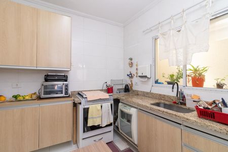 Cozinha de casa de condomínio à venda com 3 quartos, 154m² em Vila Granada, São Paulo