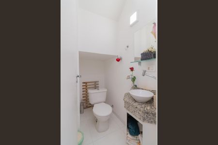 Casa de condomínio à venda com 154m², 3 quartos e 4 vagas Casa de condomínio à venda com 154m², 3 quartos e 4 vagasLavabo