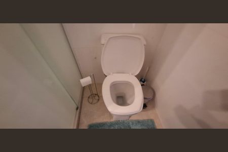 Apartamento para alugar com 145m², 3 quartos e 3 vagas Apartamento para alugar com 145m², 3 quartos e 3 vagasBanheiro da Suíte 2