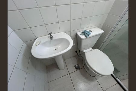 Apartamento para alugar com 50m², 2 quartos e 1 vaga Apartamento para alugar com 50m², 2 quartos e 1 vagaBanheiro