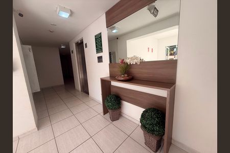 Apartamento para alugar com 50m², 2 quartos e 1 vaga Apartamento para alugar com 50m², 2 quartos e 1 vagaHall social