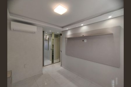 Apartamento à venda com 85m², 2 quartos e 2 vagas Apartamento à venda com 85m², 2 quartos e 2 vagasSuíte