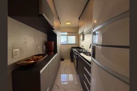 Apartamento à venda com 65m², 3 quartos e 2 vagas Apartamento à venda com 65m², 3 quartos e 2 vagasCozinha