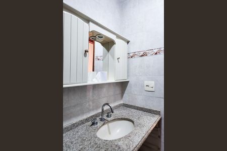 Banheiro  de apartamento à venda com 2 quartos, 75m² em Praça da Bandeira, Rio de Janeiro