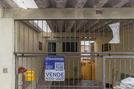 Placa instalada de casa à venda com 4 quartos, 150m² em Jardim Sonia Maria, São Paulo