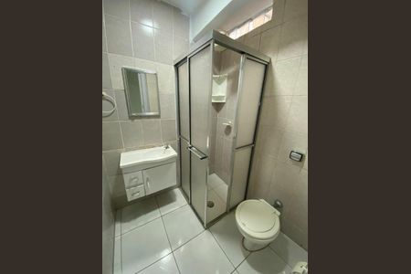 Banheiro da suíte de casa à venda com 2 quartos, 130m² em Jardim Edilene, São Paulo