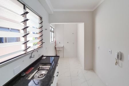 Apartamento à venda com 65m², 2 quartos e 1 vaga Apartamento à venda com 65m², 2 quartos e 1 vagaCozinha e Área de Serviço