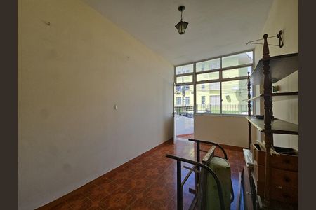 entrada  de apartamento para alugar com 3 quartos, 138m² em Barbalho, Salvador