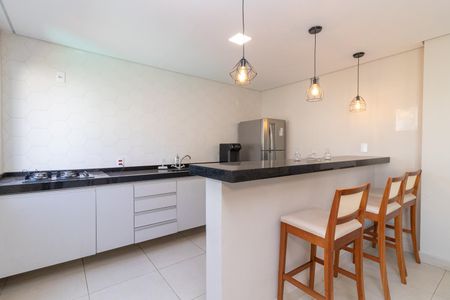 Apartamento para alugar com 47m², 2 quartos e 1 vaga Apartamento para alugar com 47m², 2 quartos e 1 vagaÁrea comum - Salão de festas