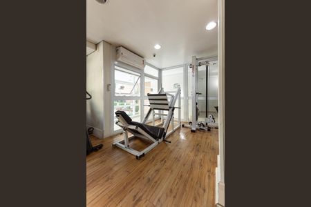 Apartamento à venda com 126m², 3 quartos e 3 vagas Apartamento à venda com 126m², 3 quartos e 3 vagasÁrea comum - Academia