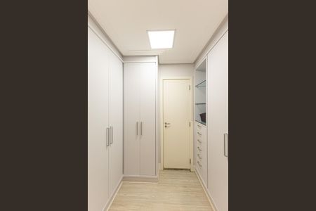 Apartamento à venda com 126m², 3 quartos e 3 vagas Apartamento à venda com 126m², 3 quartos e 3 vagasCorredor