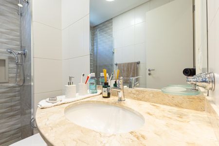 Apartamento à venda com 126m², 3 quartos e 3 vagas Apartamento à venda com 126m², 3 quartos e 3 vagasBanheiro da Suíte 3