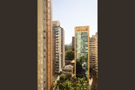 Apartamento à venda com 126m², 3 quartos e 3 vagas Apartamento à venda com 126m², 3 quartos e 3 vagasVaranda