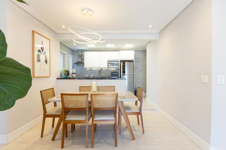 Apartamento à venda com 126m², 3 quartos e 3 vagas Apartamento à venda com 126m², 3 quartos e 3 vagasSala