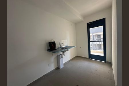 Cozinha de apartamento à venda com 2 quartos, 60m² em Jardim Maria Helena, Barueri