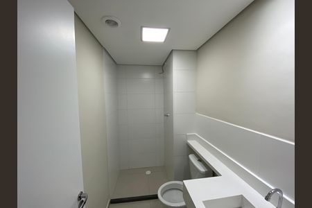 Banheiro de apartamento para alugar com 1 quarto, 37m² em Vila Butantã, São Paulo
