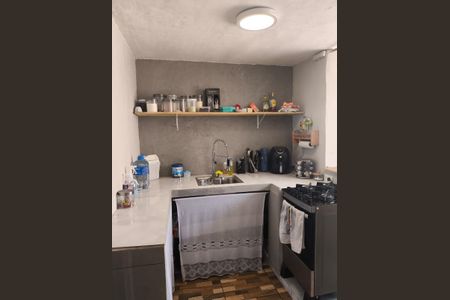 Cozinha de apartamento para alugar com 2 quartos, 43m² em Cidade Tiradentes, São Paulo