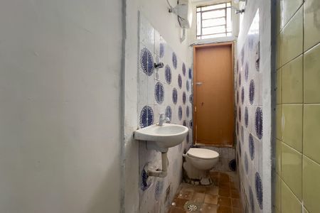 Banheiro de casa para alugar com 1 quarto, 55m² em Vila São José, São Paulo