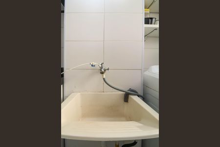 Área de Serviço de apartamento para alugar com 2 quartos, 43m² em Jardim Helga, São Paulo