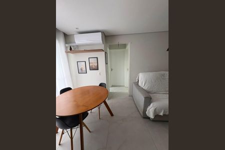 Apartamento para alugar com 47m², 2 quartos e 2 vagas Apartamento para alugar com 47m², 2 quartos e 2 vagasSala