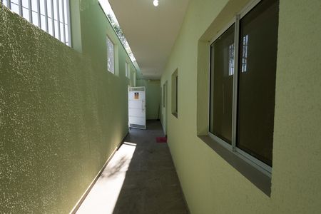 Entrada de kitnet/studio para alugar com 1 quarto, 30m² em Altos de Santanna, Jacareí