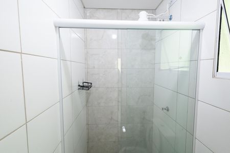 Banheiro de kitnet/studio para alugar com 1 quarto, 30m² em Altos de Santanna, Jacareí